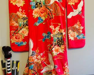 Japanese Uchikake embroidered wedding kimono 