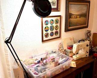 Adjustable sewing or crafting lamp