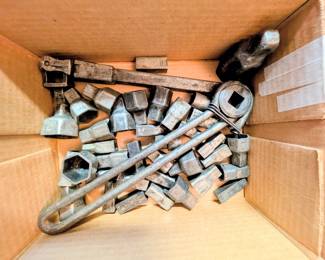 Antique Walden Worcester 3/4” Drive Wire Formed Full Ratchet set