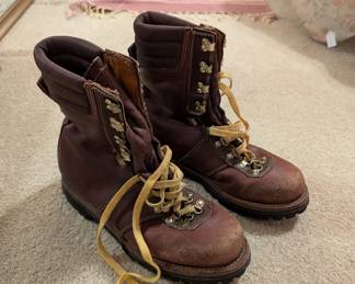 Vintage Leather Montblanc boots. size 10 1/2 D