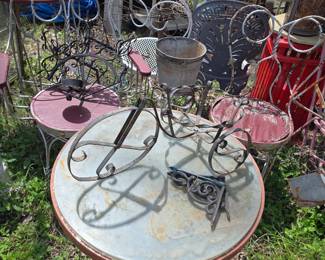 Table & Parlor Chairs 