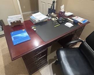 OFFICE DESK SECOND VIEW