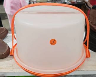 TUPPERWARE