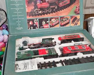 CHRISTMAS TRAIN