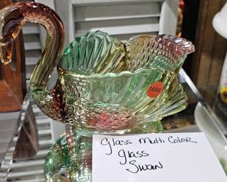 GLASS SWAN
