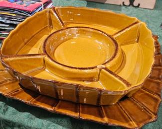 SERVING TRAY