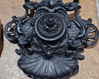 CAST IRON INK WELL