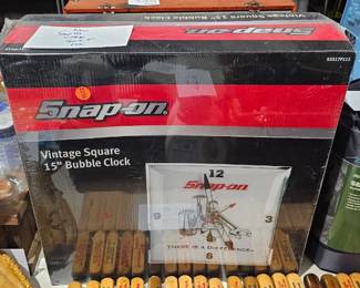 SNAP ON CLOCK