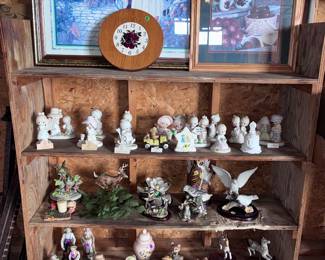 Precious moments, wall hangings 