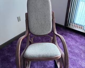 Rocking chair 