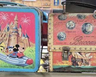 VINTAGE LUNCH BOXES