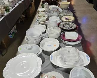 TABLES FULL OF COLLECTIBLE GLASSWARE