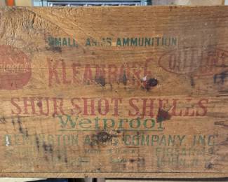 ANTIQUE REMINGTON KLEENBORE AMMO BOX