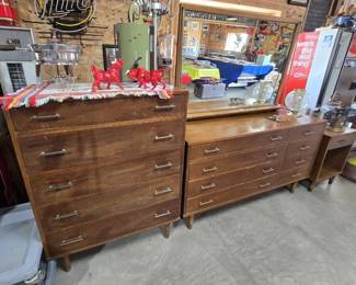 DREXEL MCM BEDROOM SET