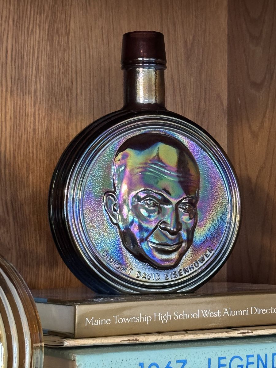 Dwight D. Eisenhower - Wheaton Glass - Carnival Glass 60's 70's