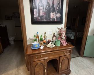 Dinning room buffet with custom heat water protection top mat