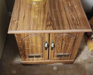 Matching Pair of Wood End Tables - both excellent condition