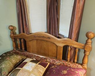 Close up of Queen Size Oak Headboard