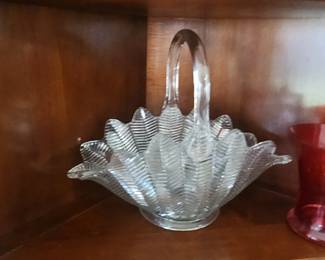Vintage L.E. Smith Clear Crystal Glass Fern Leaf/Feather pattern crystal bowl
