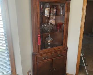 Corner Curio Hutch 