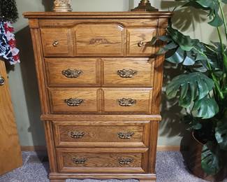 5-Drawer High Boy Dresser - Excellent Condition