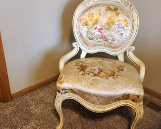 Antique Victorian Chair - mint condition!