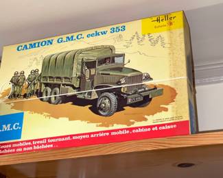 INCREDIBLE Collection Of Model Kits Spanning Many Decades & Brands Such As Matchbox (Mostly Military Related W/ Some Still SEALED!)