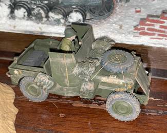 INCREDIBLE Collection Of Pre-Built Model Kits (Mostly Military Themed) W/ Unbelievable Detail!