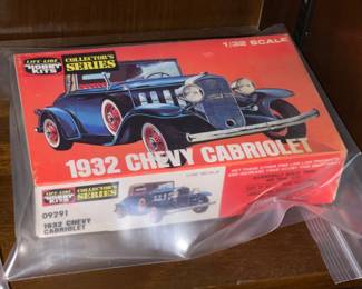 INCREDIBLE Collection Of Model Kits Spanning Many Decades & Brands Such As Matchbox (Mostly Military Related W/ Some Still SEALED!)