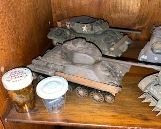 INCREDIBLE Collection Of Pre-Built Model Kits (Mostly Military Themed) W/ Unbelievable Detail!