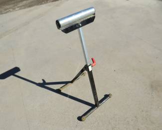 Lot 240. Wolfcraft handyman extendable support arm