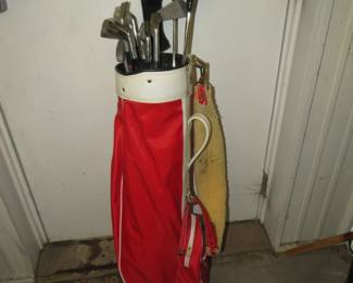 Lot 64. RH golf clubs and Spalding bag. Northwestern irons and woods. Includes Ram 10.5 metal driver.