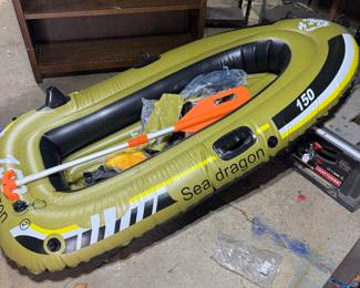 Blow up raft and paddle