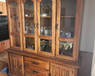 China cabinet 