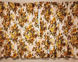 Vintage curtains (4 panels)