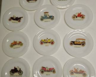 VintageFederal Glass/Milk Glass souvenir Car Plates