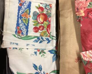Novelty Vintage Tablecloths, Towels and Napkins