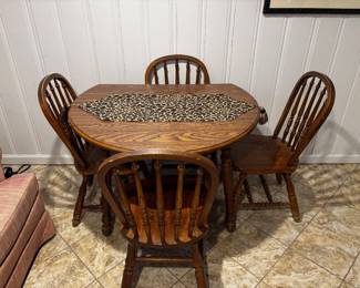 Small dining table with an extra leaf x 4 chairs