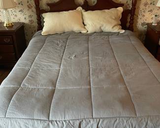 Pennsylvania House Cherry Wood Bedroom Set