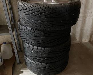 Nissan Sentra/Altima 16" Alloy Wheels with Goodyear Tires