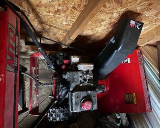 MTD Yard Machines 5122 Two-Stage Snow Blower with Craftsman 5 HP Engine
