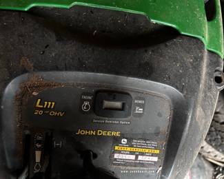 John Deere L111 Riding Lawn Mower