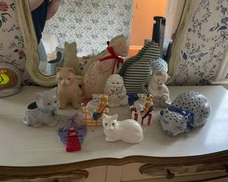Assorted Ceramic Cat Figurines, including Lenox and Beswick styles
