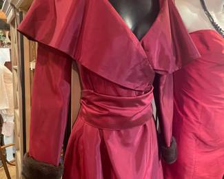 Victor Costa silk gown with mink cuffs. $150. size 6
