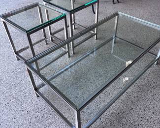 Metal/ glass 3 pc table set 