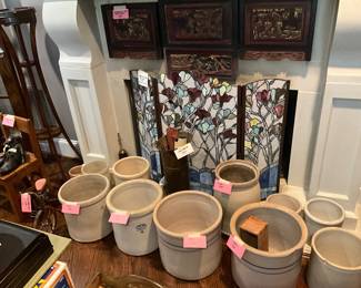 Screen is leaded glass and titled “Magnolias”