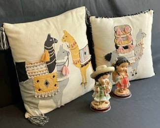 Alpaca Pillows  Friends