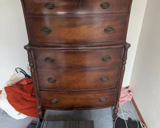Antique dresser (broken front leg)