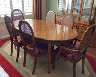 Formal Oval Dining Table And 6 Chairs