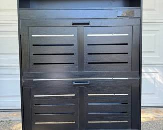 ChooChoo Smart Shoe Storage Cabinet w Deodorizer, 2 Flip Drawers  Stylish and Clean